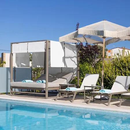 White Pearl Пефкохори