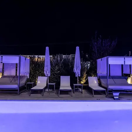 White Pearl Villa *