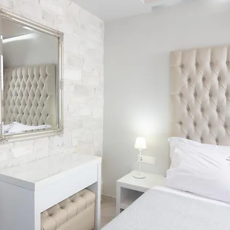 Villa White Pearl