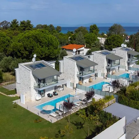 White Pearl Πευκοχώρι