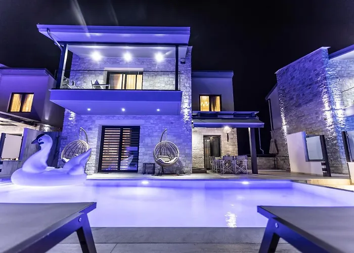 White Pearl Pefkochori