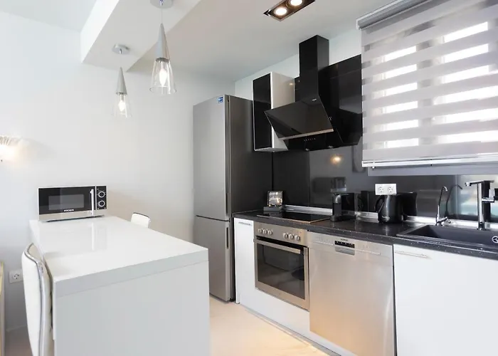 White Pearl * Pefkochori