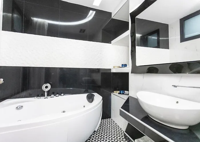 White Pearl Pefkochori