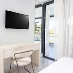 Villa White Pearl
