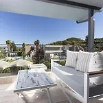 Villa White Pearl