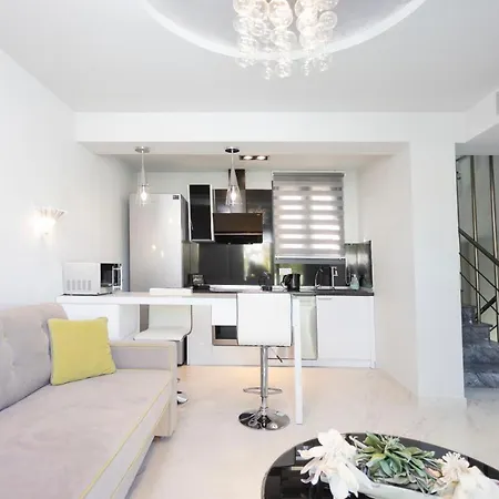 White Pearl Villa *