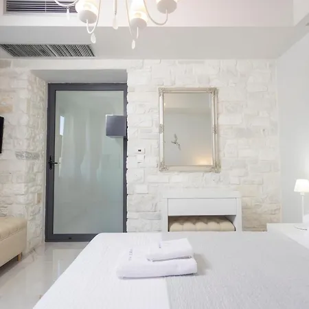 White Pearl Villa *