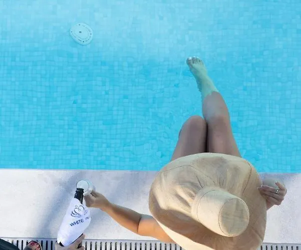 White Pearl Pefkochori