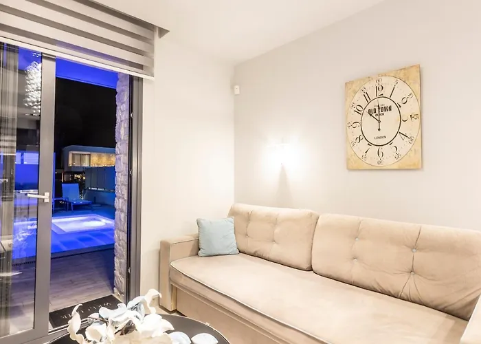 White Pearl Pefkochori